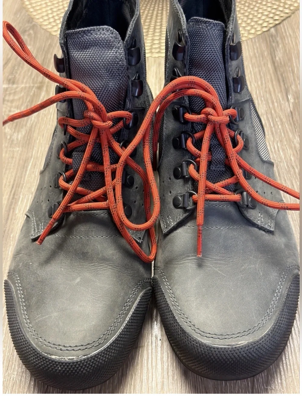 Sorel Ankeny Mid Hiker Boots Men's Size 8  Waterproof Leather Grey